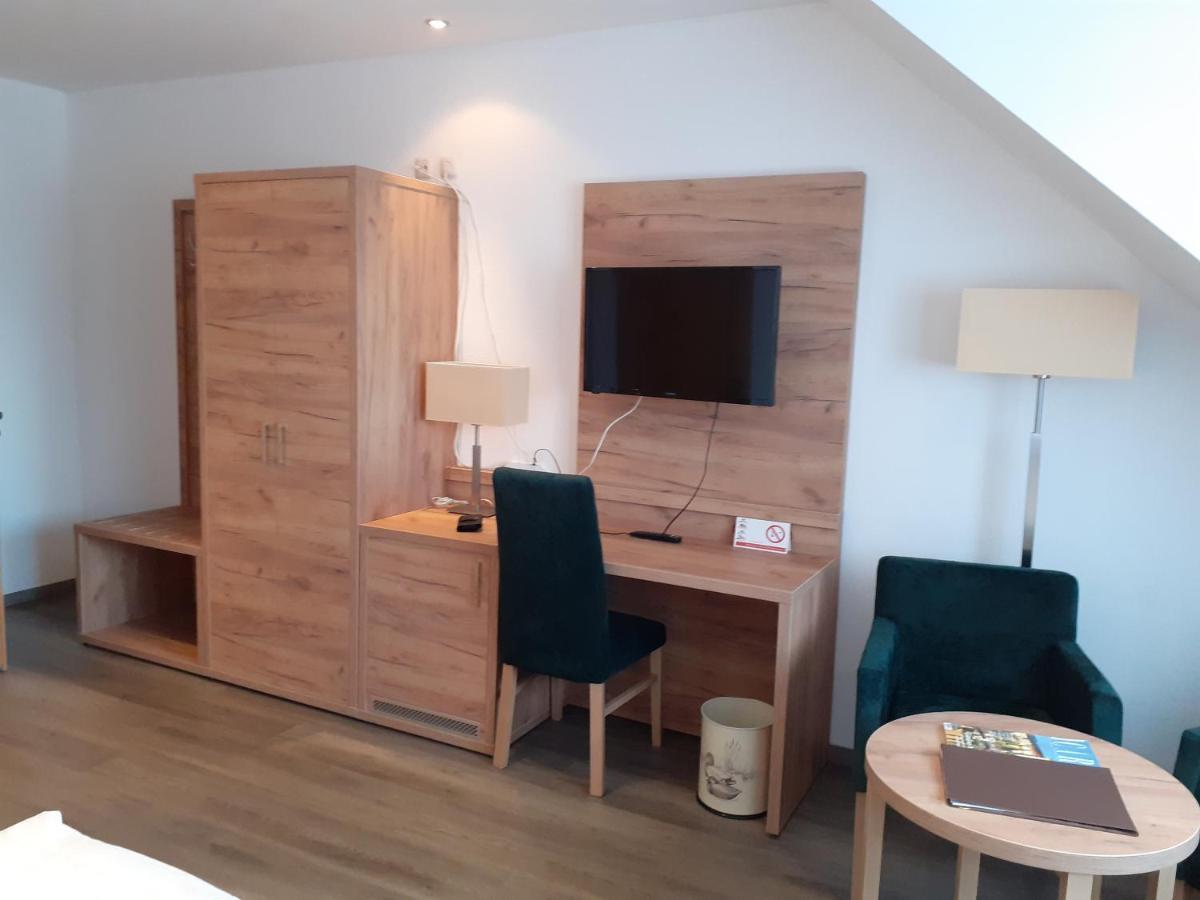 Land-gut-hotel Zum Alten Forsthaus - Aufladestation Fuer Elektroautos Hotel Hurtgenwald