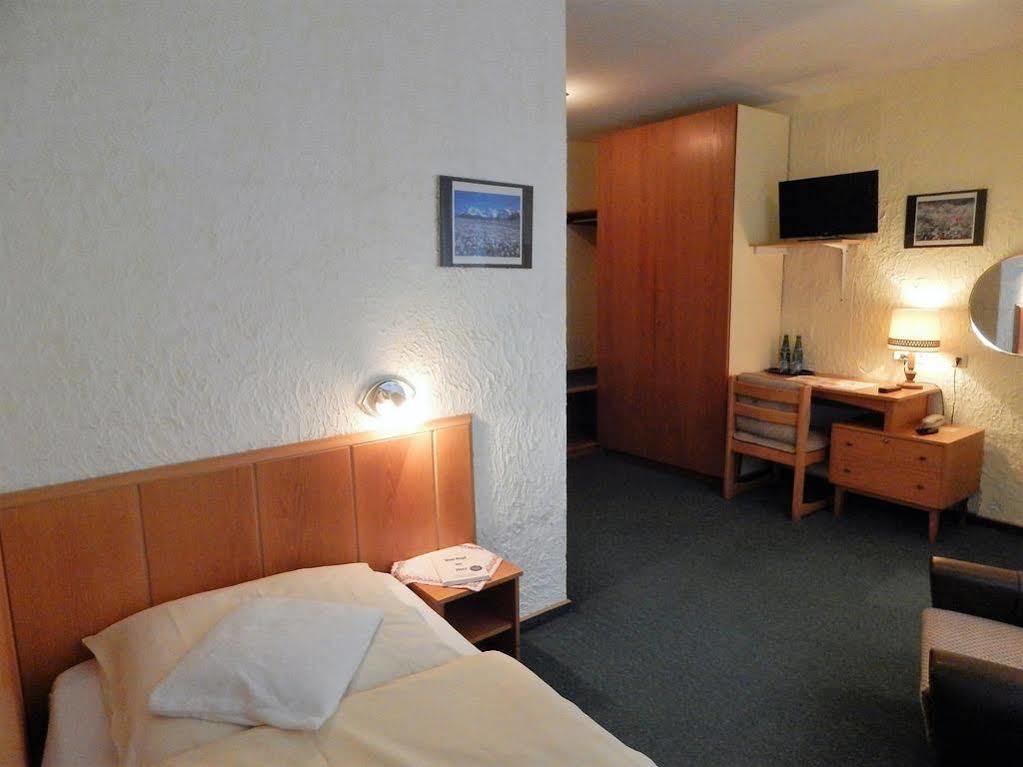 Land-gut-hotel Zum Alten Forsthaus - Aufladestation Fuer Elektroautos