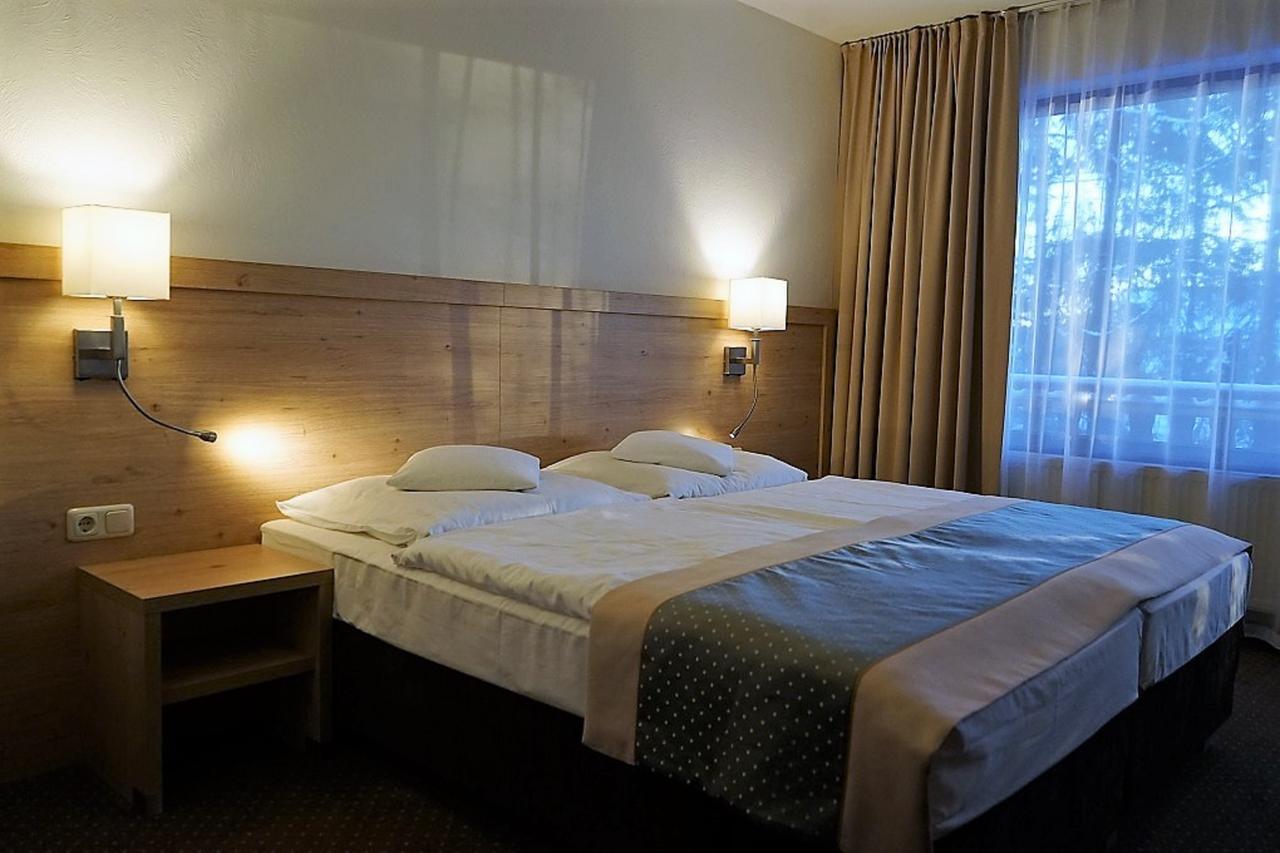 Land-gut-hotel Zum Alten Forsthaus - Aufladestation Fuer Elektroautos Hurtgenwald